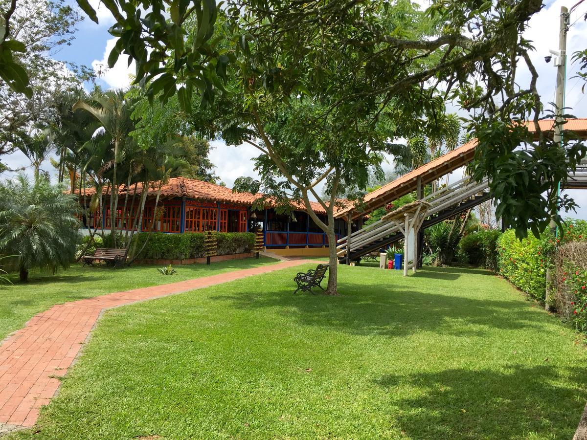 Hotel Bosques Del Saman Alcala Quimbaya Eksteriør bilde